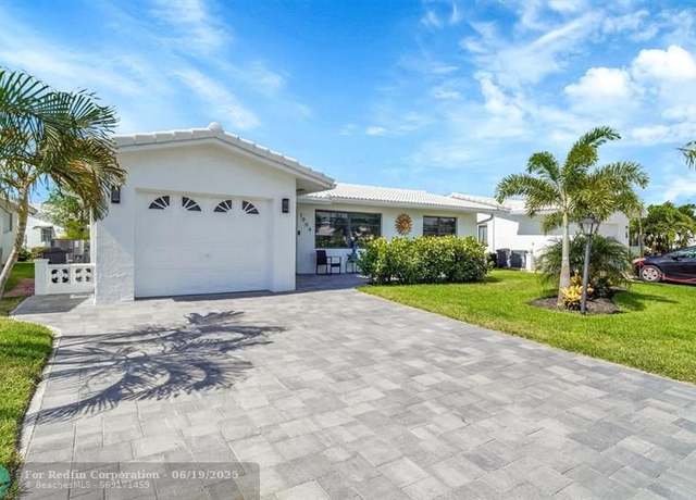 Property at 1904 SW 17th Ave, Boynton Beach, FL 33426, 2 beds, 2 baths