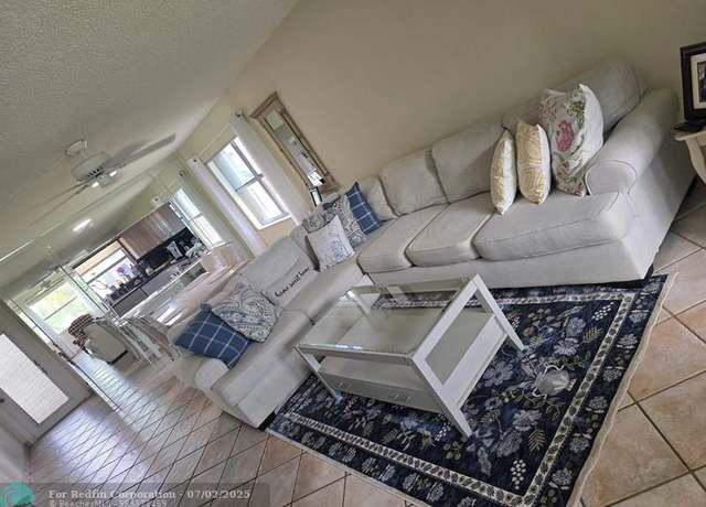 Property at 9721 Sunrise Lakes Blvd #201, Sunrise, FL 33322, 2 beds, 2 baths