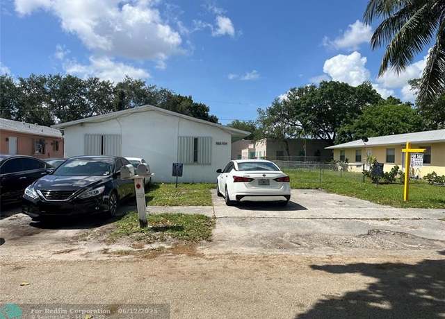 Property at 6332-6334 Polk St, Hollywood, FL 33024, 5 beds, 3 baths