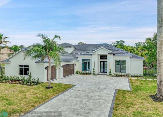 Property at 4576 Hunting Trl, FL 33467, 5 beds, 4 baths