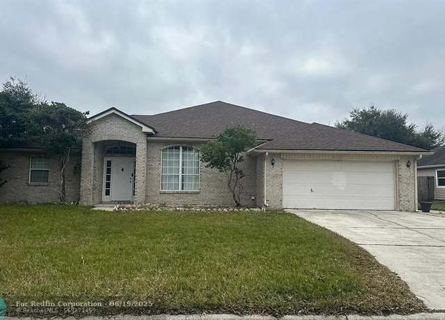 Property at 2133 Waterfoot Ln, FL 32246, 4 beds, 2 baths