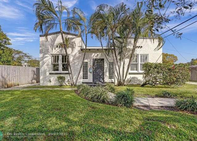 Property at 411 SW 19th St, Fort Lauderdale, FL 33315, 2 beds, 3 baths