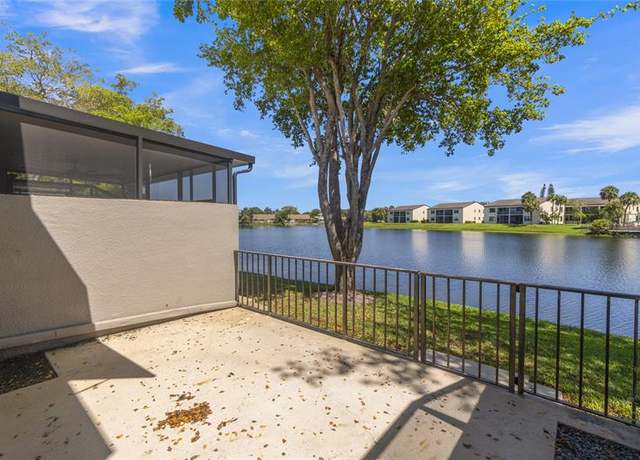 Property at 11291 NW 16th Ct, Pembroke Pines, FL 33026, 2 beds, 2.5 baths