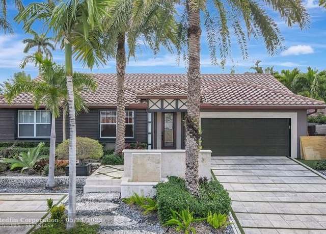 Property at 2313 NE 17th Ave, Wilton Manors, FL 33305, 4 beds, 3.5 baths