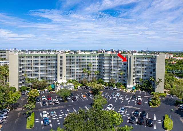Property at 2334 S Cypress Bend Dr #810, Pompano Beach, FL 33069, 2 beds, 2 baths