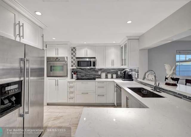 Property at 1506 SW 3rd Ave, Pompano Beach, FL 33060, 3 beds, 3 baths