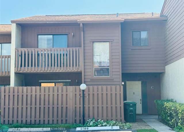 Property at 6188 Pine Tree Ln Unit C, Tamarac, FL 33319, 3 beds, 2.5 baths