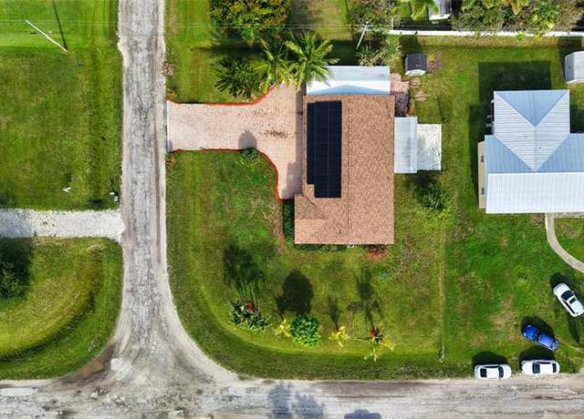 Property at 2806 13th St, Vero Beach, FL 32960, 3 beds, 2 baths