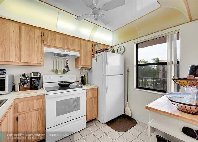 Property at 2711 NW 104th Ave #302, Sunrise, FL 33322, 2 beds, 2 baths