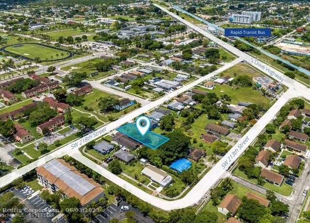 Property at 11417 SW 214th, Miami, FL 33189