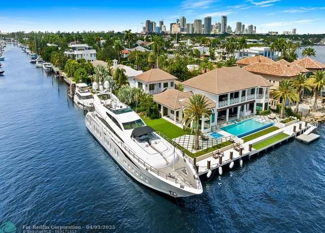 Property at 1812 SE 14th St, Fort Lauderdale, FL 33316, 6 beds, 7 baths