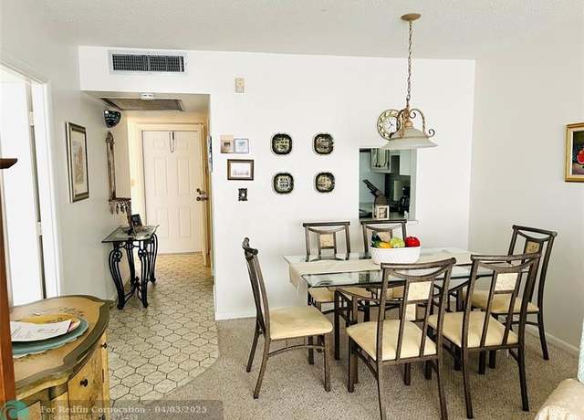 Property at 2200 Park Ln #310, Hollywood, FL 33021, 2 beds, 2 baths