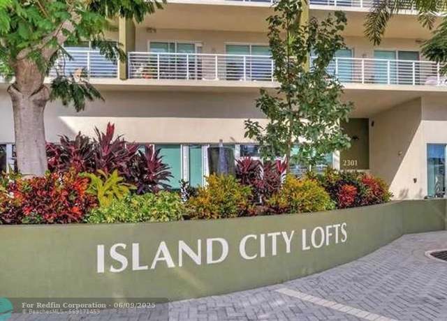 Property at 2301 Wilton Dr Unit R303, Wilton Manors, FL 33305, 2 beds, 2.5 baths