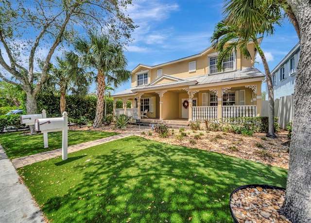 Property at 607 SW 5th Ave, Fort Lauderdale, FL 33315, 3 beds, 2.5 baths