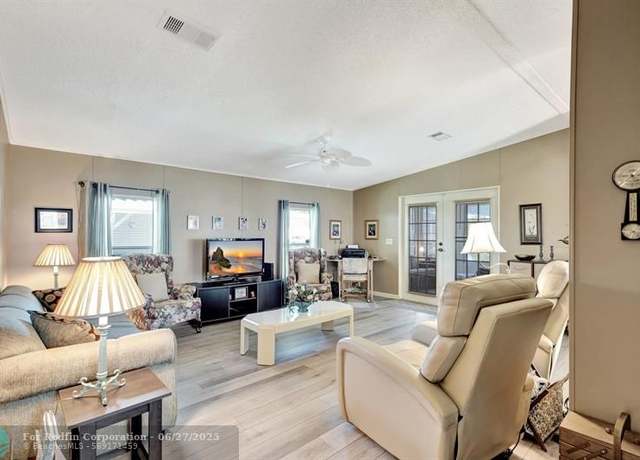 Property at 6631 Lila Ct, Fort Pierce, FL 34951, 2 beds, 2 baths