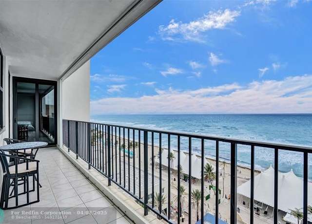 Property at 322 Buchanan St #1000, Hollywood, FL 33019, 2 beds, 2.5 baths