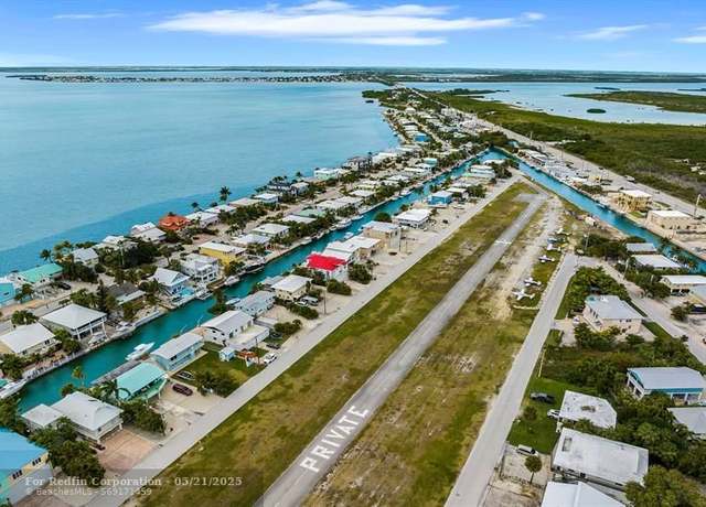 Property at 260 Airport Dr S, Summerland Key, FL 33042, 2 beds, 2 baths