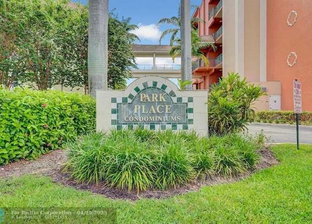 Property at Undisclosed address, West Palm Beach, FL 33401, 3 beds, 2 baths