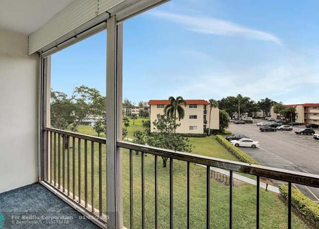 Property at 9720 S Hollybrook Lake Dr #301, Pembroke Pines, FL 33025, 2 beds, 2 baths