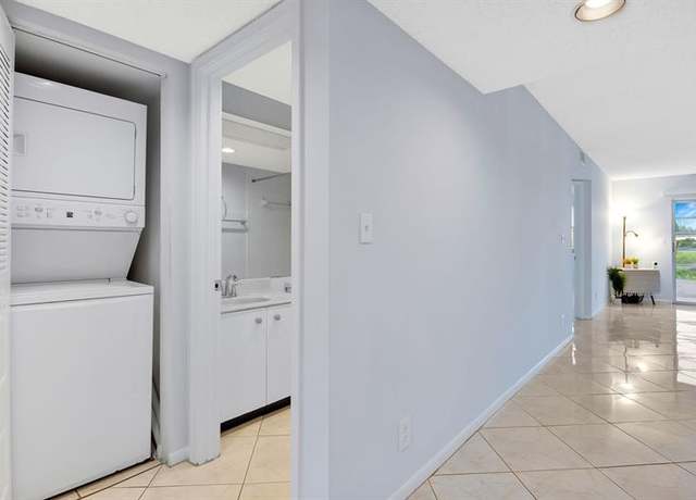 Property at 1606 Abaco Dr Unit E4, Coconut Creek, FL 33066, 2 beds, 2 baths