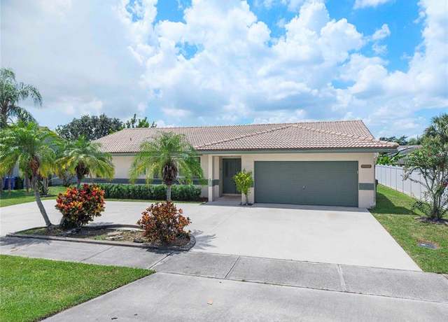 Property at 7500 NW 21st Ct, Margate, FL 33063, 4 beds, 2 baths