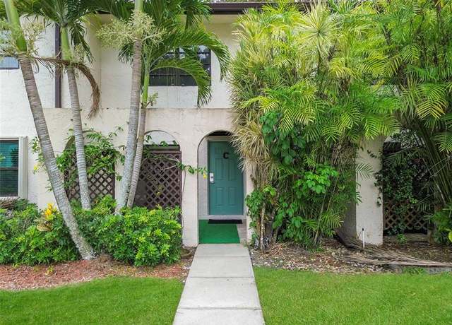 Property at 21810 Cypress Cir Unit 26 C, Boca Raton, FL 33433, 2 beds, 2.5 baths