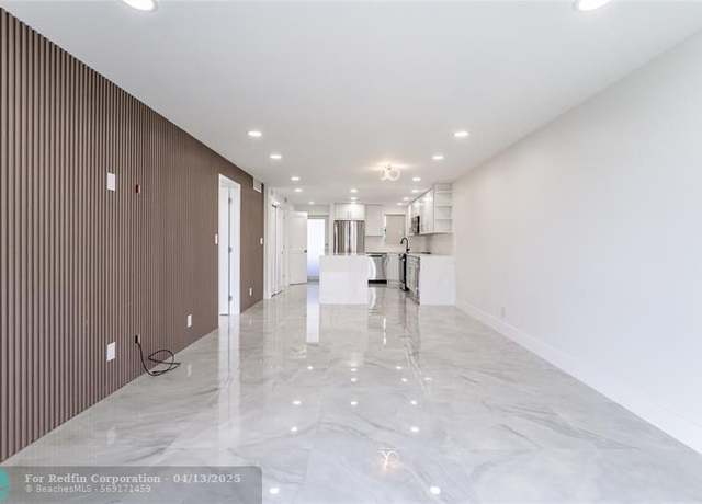 Property at 8900 Washington Blvd #418, Pembroke Pines, FL 33025, 1 bed, 1.5 baths