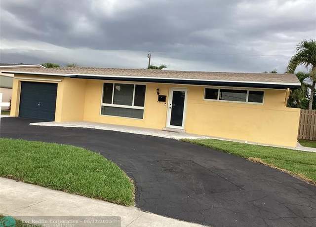 Property at 8571 NW 26th St, Sunrise, FL 33322, 2 beds, 2 baths