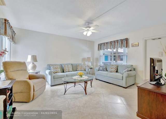 Property at 224 Hibiscus Ave #256, Lauderdale By The Sea, FL 33308, 1 bed, 1 bath