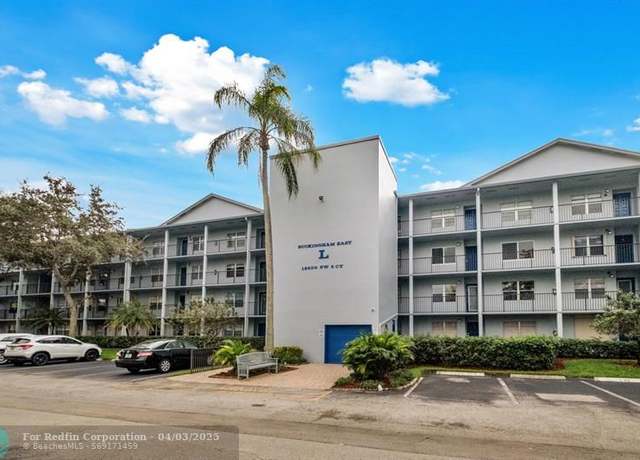 Property at 12600 SW 5th Ct Unit 414L, Pembroke Pines, FL 33027, 1 bed, 1 bath