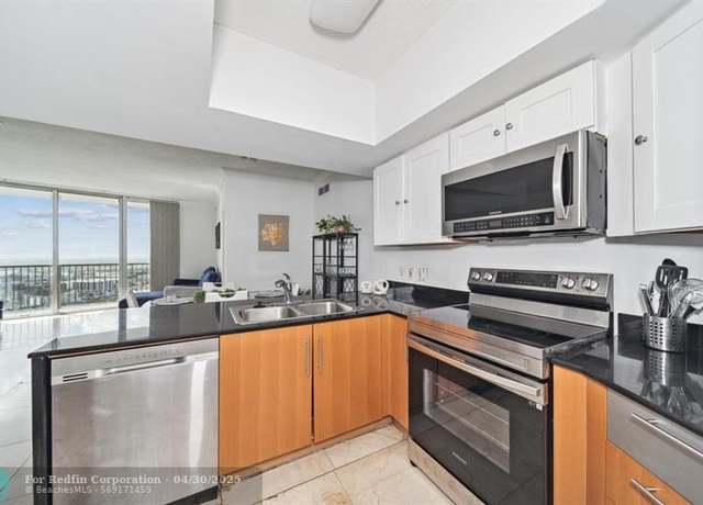 Property at 1750 N Bayshore Dr #4315, Miami, FL 33132, 2 beds, 2 baths