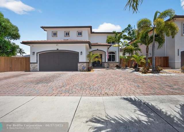 Property at 18203 SW 152nd Pl, Miami, FL 33187, 4 beds, 2.5 baths