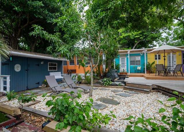 Property at 1944 NE 5th St, Deerfield Beach, FL 33441, 6 beds, 5 baths