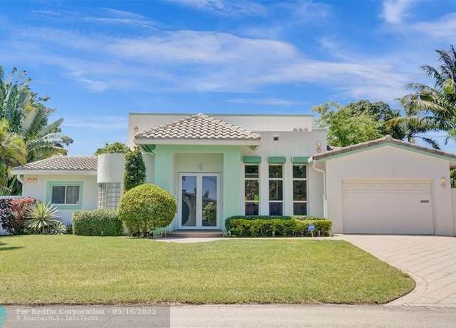 Property at 300 NW 21st Ct, Wilton Manors, FL 33311, 3 beds, 2 baths