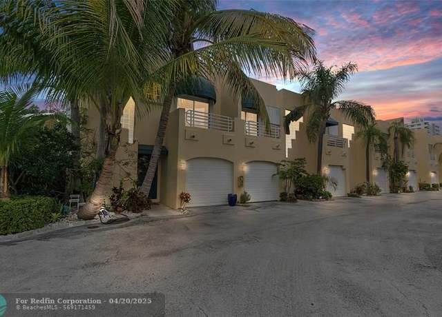 Property at 3221 NE 16 St #100, Pompano Beach, FL 33062, 2 beds, 2.5 baths