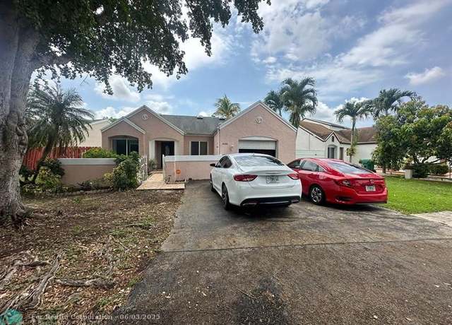 Property at 8132 NW 191st St, Hialeah, FL 33015, 3 beds, 2 baths