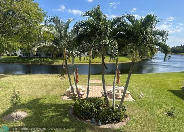 Property at 286 Ventnor S #286, Deerfield Beach, FL 33442, 1 bed, 1.5 baths