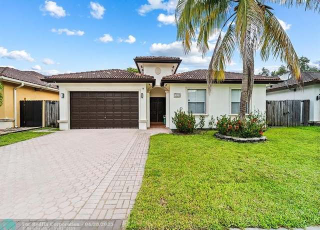 Property at 14815 SW 28th Ln, Miami, FL 33185, 4 beds, 3 baths