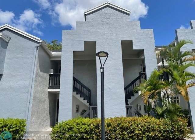 Property at 530 SW 113th Way #530, Hollywood, FL 33025, 2 beds, 2 baths