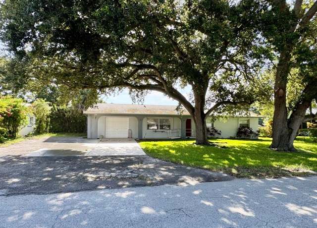 Property at 3474 Southern Pines Dr, Fort Pierce, FL 34982, 3 beds, 2 baths