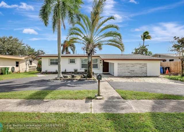 Property at 2730 SW 17th St, Fort Lauderdale, FL 33312, 3 beds, 2 baths
