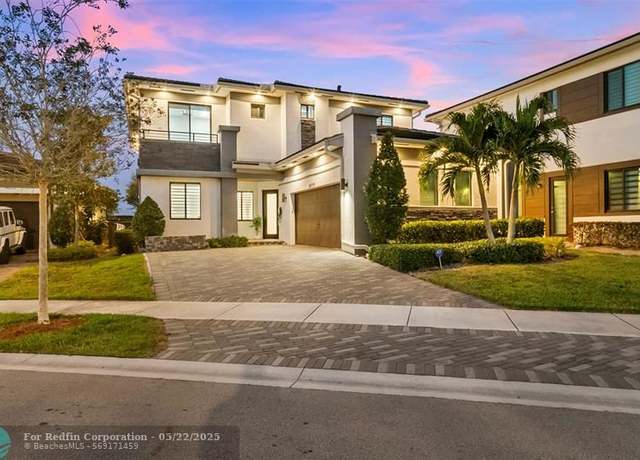 Property at 10777 Oceano Way, Parkland, FL 33076, 5 beds, 4.5 baths