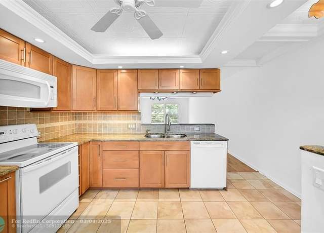 Property at 2401 Antigua Cir Unit B3, Coconut Creek, FL 33066, 2 beds, 2 baths