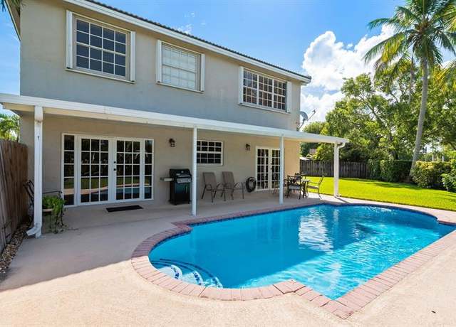 Property at 11230 SW 59th Pl, Cooper City, FL 33330, 4 beds, 2.5 baths