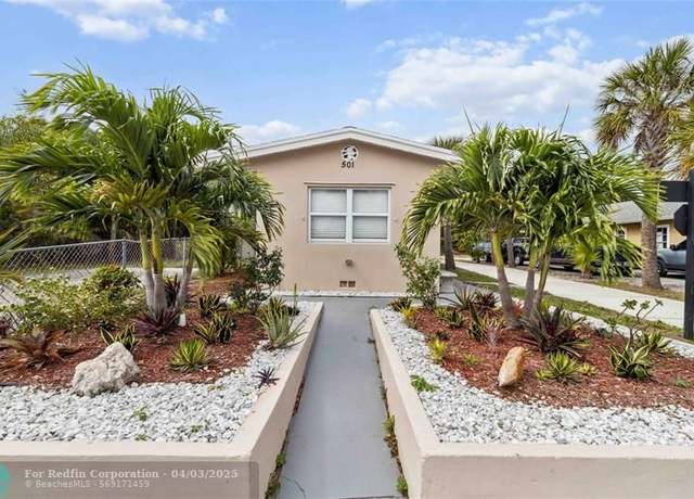 Property at 501 E St, Lake Worth, FL 33460, 3 beds, 2 baths
