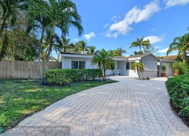 Property at 14947 Whatley Rd, Delray Beach, FL 33445, 5 beds, 2 baths