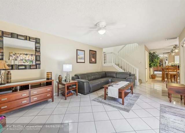 Property at 9890 NW 6th Ct, Plantation, FL 33324, 2 beds, 2.5 baths
