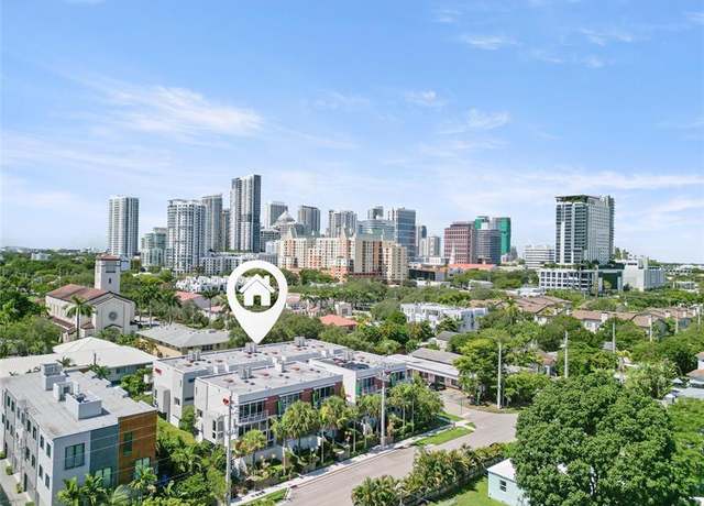 Property at 900 NE 4th St Unit B3, Fort Lauderdale, FL 33301, 3 beds, 3.5 baths