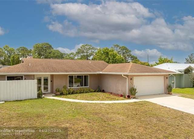 Property at 1550 SE Pratt St, Port St. Lucie, FL 34983, 3 beds, 2 baths