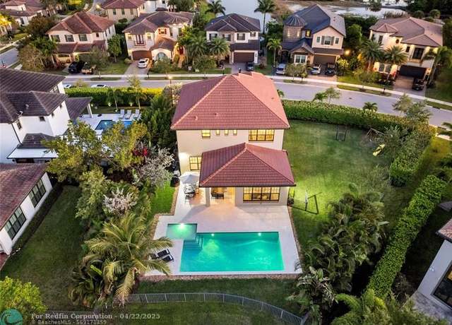Property at 11355 Horizon Rd, Parkland, FL 33076, 4 beds, 3.5 baths